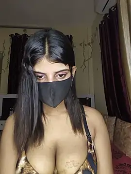 Snapshot of Zaayaa_2 chatting on August 5, 2026, 7:38 pm Zaayaa 2 online show from August 5, 2026, 7:38 pm