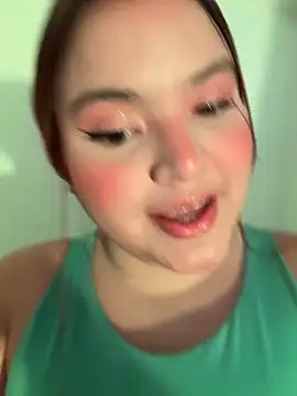 Snapshot of melanie_hh1 chatting on February 5, 2026, 4:50 am melanie hh1 online show from February 5, 2026, 4:50 am