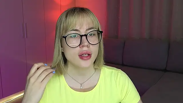 Aurelia Voss online show from March 14, 2026, 5:57 am