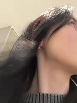 LumiWink online show from December 18, 2025, 2:34 pm