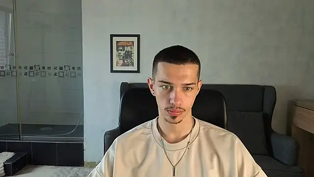 Snapshot of KaydenDrew chatting on June 22, 2026, 4:31 am KaydenDrew online show from June 22, 2026, 4:31 am