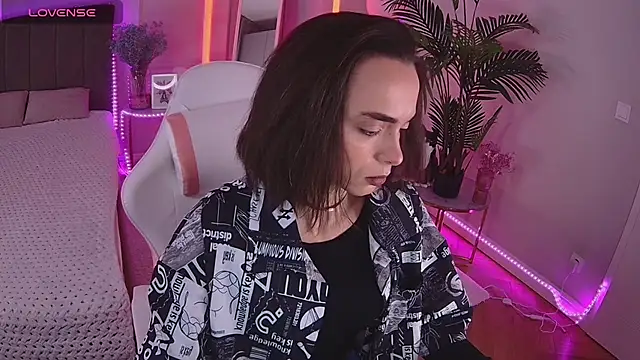 Snapshot of Dayana_Foxy chatting on December 18, 2025, 8:09 am Dayana Foxy online show from December 18, 2025, 8:09 am