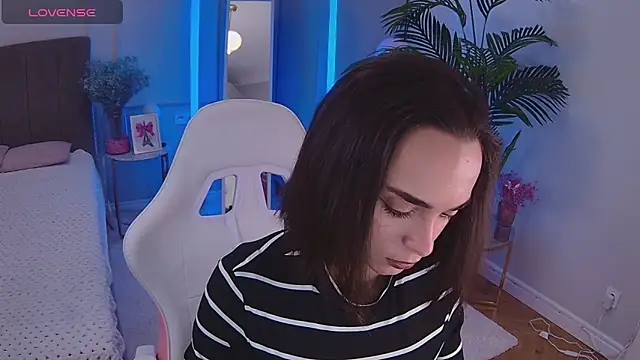 Snapshot of Dayana_Foxy chatting on December 22, 2025, 8:11 am Dayana Foxy online show from December 22, 2025, 8:11 am