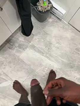 Sweetley online show from April 8, 2026, 2:00 am