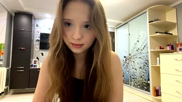 Princessofcashe online show from March 12, 2026, 4:13 pm