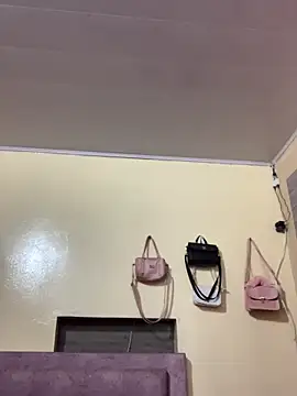 Candy LS online show from January 31, 2026, 9:13 pm