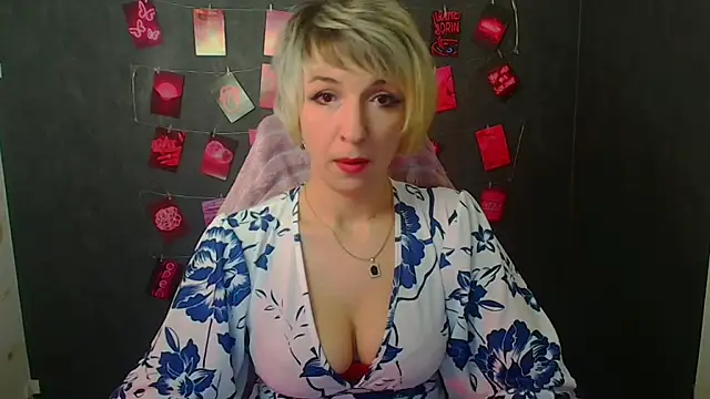 Lana Foxyy online show from March 4, 2026, 6:41 am