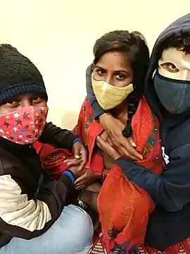 Hot sahana online show from December 19, 2025, 5:20 pm