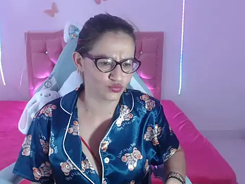 NathyVega online show from December 20, 2025, 2:07 am