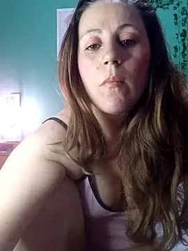 SofiEsteves online show from December 21, 2025, 5:31 pm