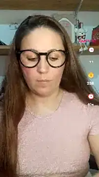 SofiEsteves online show from July 14, 2026, 4:34 pm
