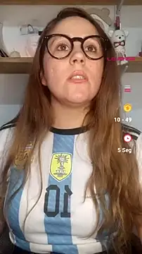 SofiEsteves online show from July 16, 2026, 4:02 pm