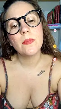 SofiEsteves online show from July 18, 2026, 4:44 pm