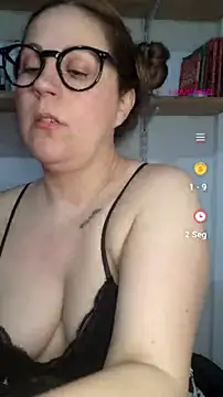 SofiEsteves online show from July 25, 2026, 12:47 pm