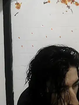 sk8-boy online show from May 12, 2026, 9:34 pm