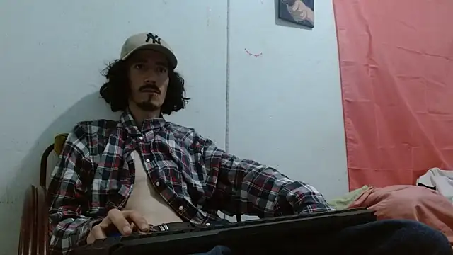 sk8-boy online show from June 13, 2026, 4:49 pm