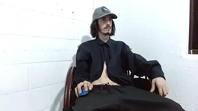 sk8-boy online show from June 18, 2026, 10:25 pm
