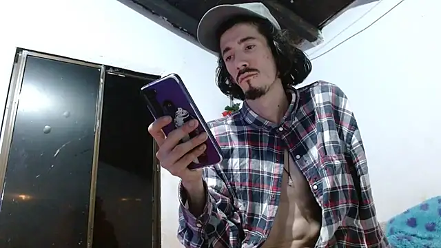 sk8-boy online show from July 15, 2026, 9:09 pm