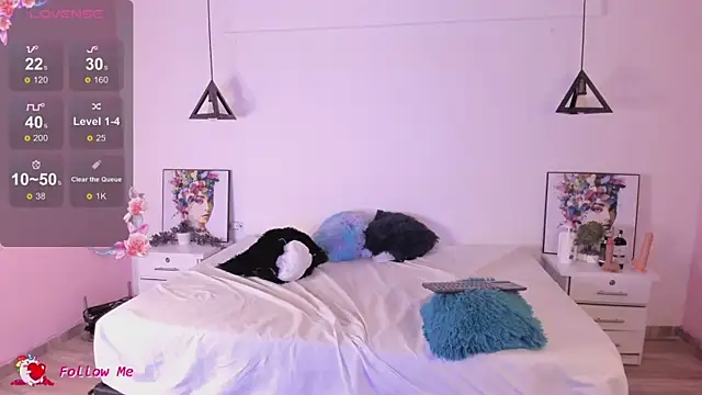 Briana Goldd online show from March 11, 2026, 3:23 am