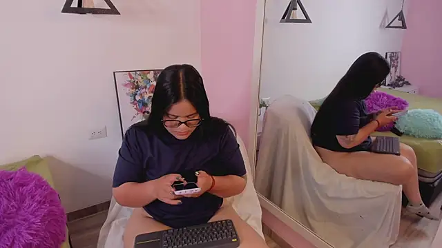 Briana Goldd online show from May 1, 2026, 2:38 am