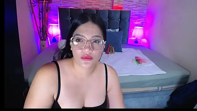 Valeri hot22 online show from May 5, 2026, 9:34 pm