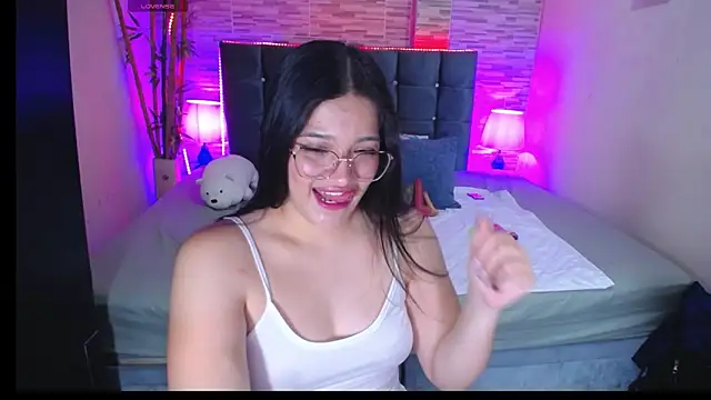 Valeri hot22 online show from May 9, 2026, 8:47 pm