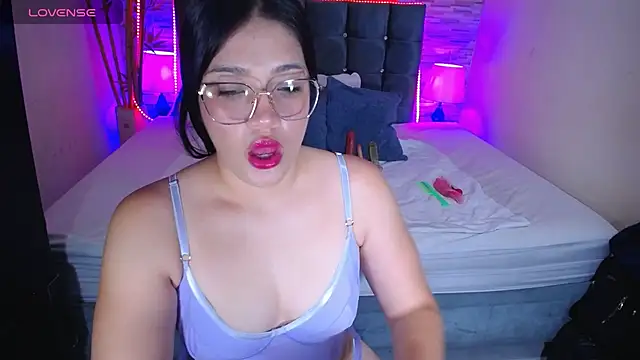 Valeri hot22 online show from June 11, 2026, 10:19 pm