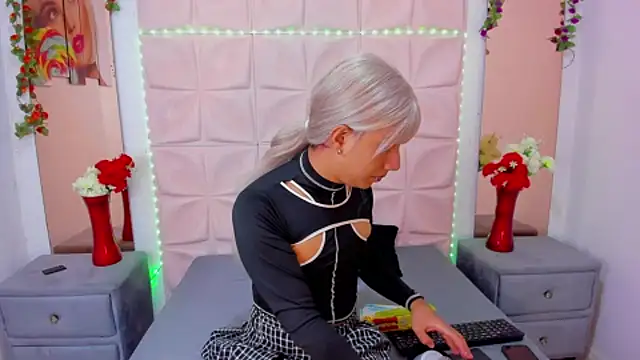 Asa Noir online show from January 17, 2026, 12:32 pm