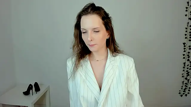 Snapshot of Ariadna_Shy chatting on February 7, 2026, 10:46 pm Ariadna Shy online show from February 7, 2026, 10:46 pm