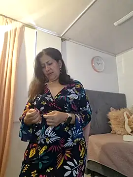 christy ant online show from July 8, 2026, 6:56 pm