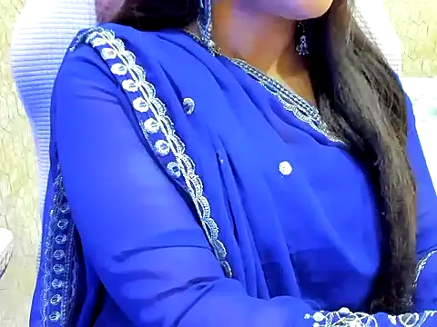 DimondGirl  online show from March 11, 2026, 8:59 pm