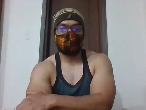 NunnuLelo online show from March 13, 2026, 9:32 pm