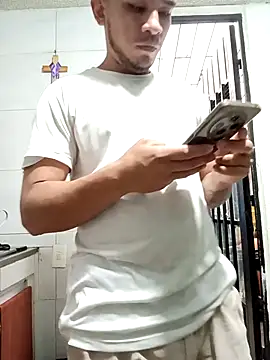 Snapshot of Gloryholeroom chatting on February 8, 2026, 7:17 pm Gloryholeroom online show from February 8, 2026, 7:17 pm