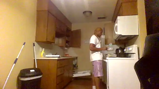 KingDes55 online show from July 13, 2026, 2:03 am