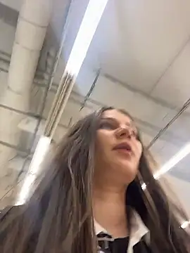 Niki Hug online show from January 10, 2026, 6:04 am