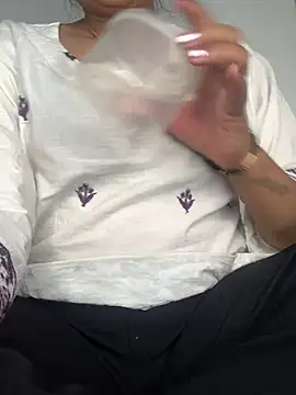 missmisha01 online show from January 9, 2026, 2:53 pm