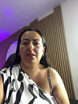 evelyn harpeery online show from July 30, 2026, 11:09 am