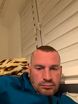 ostry198628 online show from February 11, 2026, 7:30 pm