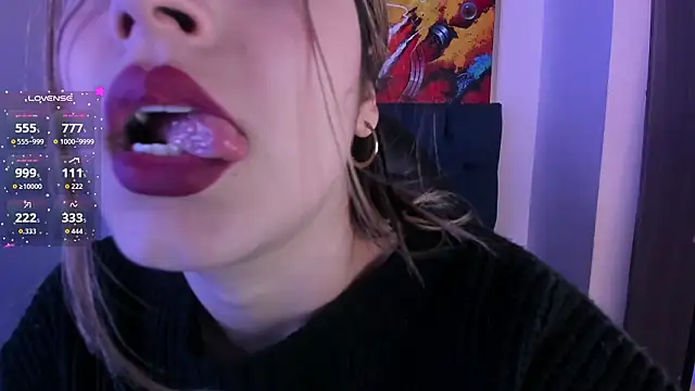 Snapshot of Violet_Blazee chatting on February 9, 2026, 11:14 am Violet Blazee online show from February 9, 2026, 11:14 am