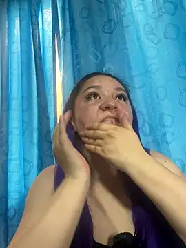 Rousse SQ online show from December 21, 2025, 5:42 pm