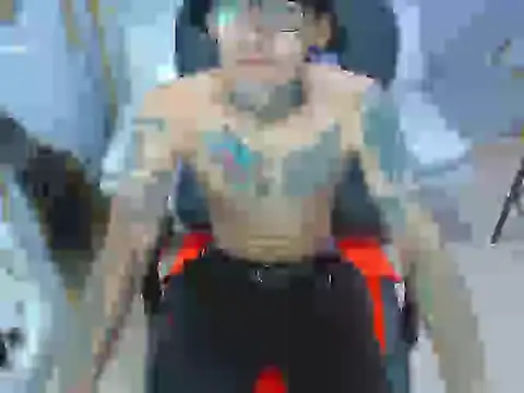 Boy tatto77 online show from January 14, 2026, 3:39 pm