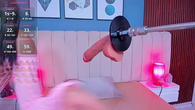 mayfox 06 online show from December 19, 2025, 8:38 pm