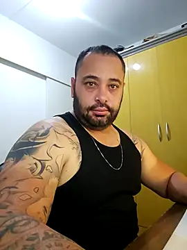 drlluis online show from December 17, 2025, 9:21 pm