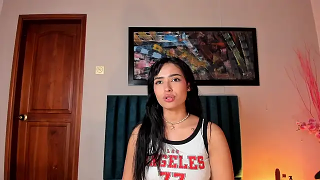 Snapshot of GahiaBelucci chatting on May 28, 2026, 6:49 pm GahiaBelucci online show from May 28, 2026, 6:49 pm