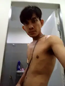 spitspittonmyface online show from December 18, 2025, 3:40 pm