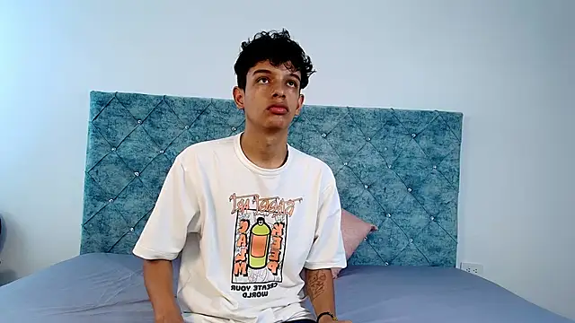 maxfrost 1 online show from December 19, 2025, 7:10 pm