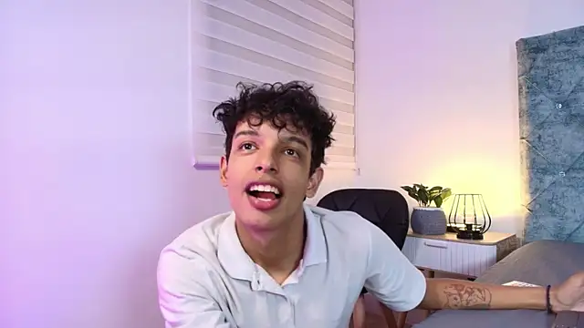 maxfrost 1 online show from January 7, 2026, 7:27 pm