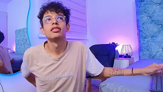 maxfrost 1 online show from January 17, 2026, 7:39 pm