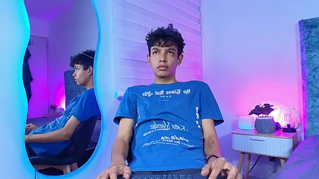 maxfrost 1 online show from January 18, 2026, 7:28 pm