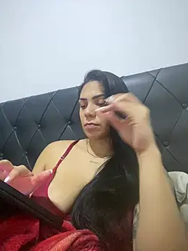 Snapshot of Nini_ chatting on May 23, 2026, 12:38 am Nini online show from May 23, 2026, 12:38 am